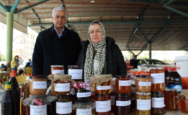 Gezmekten sıkılıp reçel işine girdiler