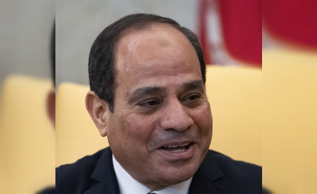 Mısır Devlet Başkanı Sisi 3 ay olağanüstü hal etti