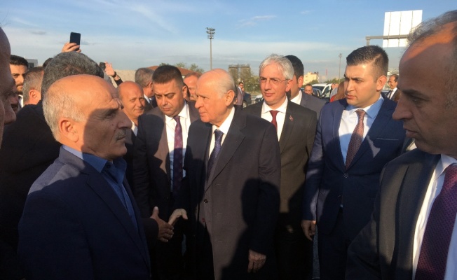 Bahçeli’yi MHP’liler Çamlıca gişelerinde karşıladı