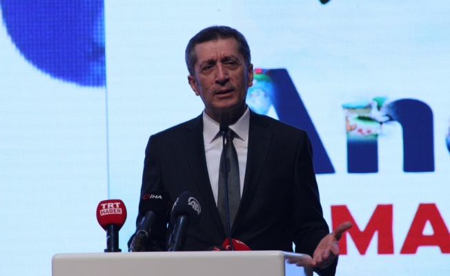 Bakan Selçuk: "Bugün bir varmış hep varmış diyeceğiz"