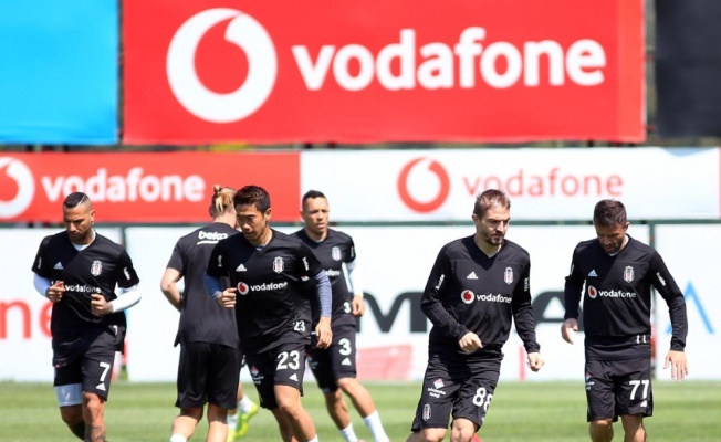 Beşiktaş, derbi mesaisini sürdürdü