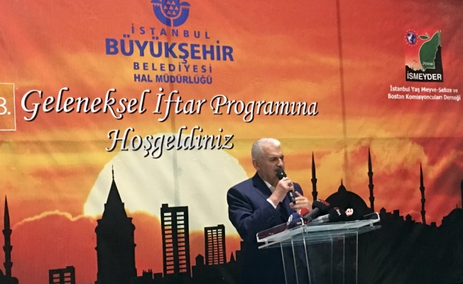 Binali Yıldırım, halcilerle iftar yaptı