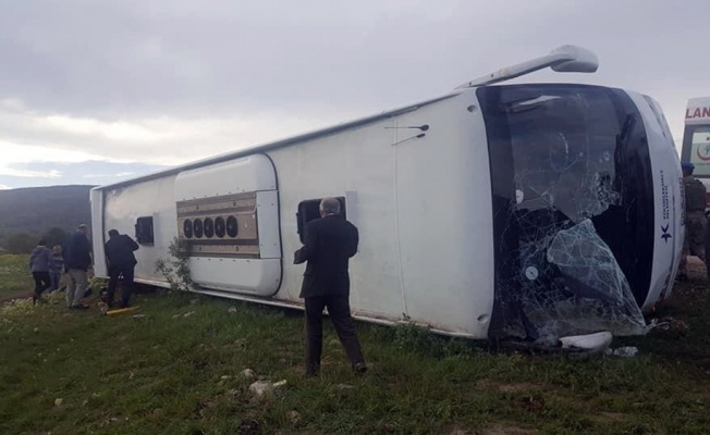 Cenaze dönüşü kaza: 2 ölü, 10 yaralı