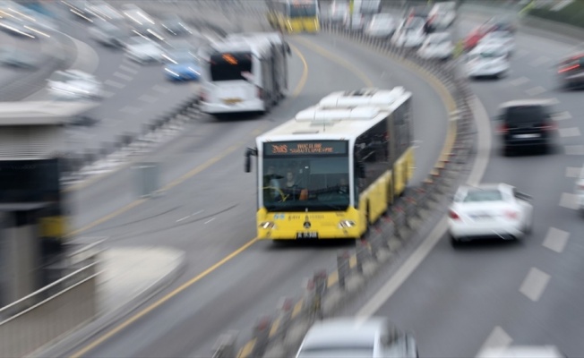 İstanbul'da aylık öğrenci kartı 40 liraya indirildi