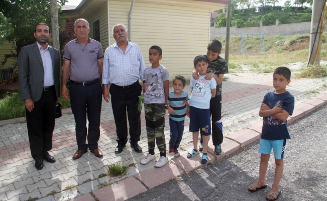 Köpeklerin saldırdığı kadının öldüğü mahallede tedirginlik