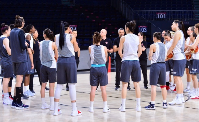 A Milli Kadın Basketbol Takımı hazırlıklarına devam etti