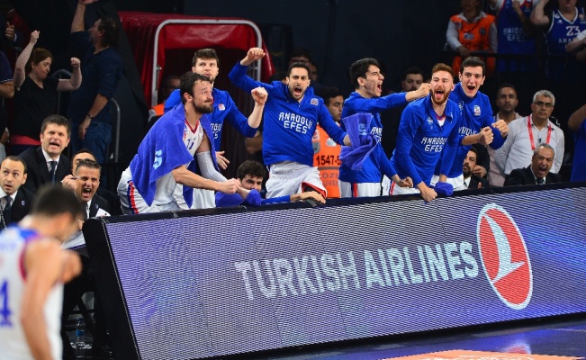 Anadolu Efes ligde 14. kez şampiyon oldu