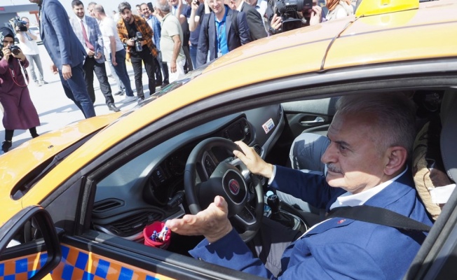 Binali Yıldırım taksicilere seslendi:“Evinizin içini düzelteceksiniz”