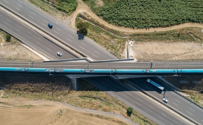 Çerkezköy-Kapıkule demir yolu hattında imzalar atılıyor