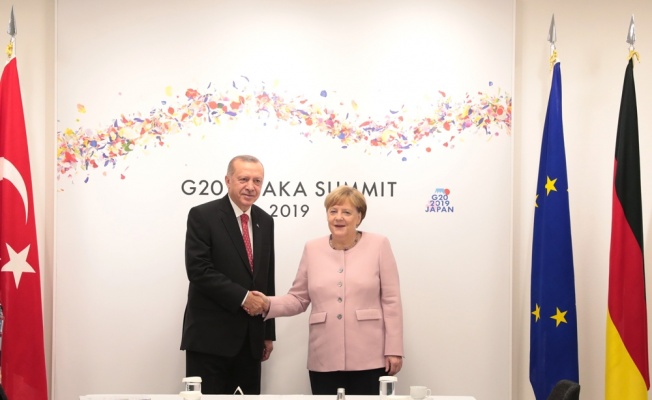 Cumhurbaşkanı Erdoğan, Merkel ile görüştü