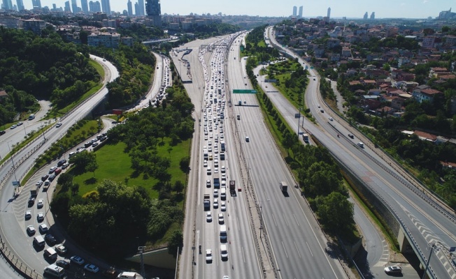 FSM Köprüsü’nde onarım yoğunluğu, trafik durma noktasına geldi