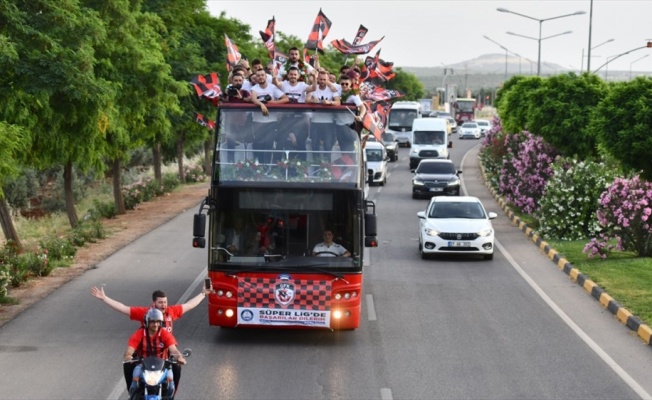 Gazişehir Gaziantep'e coşkulu karşılama