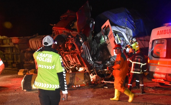 Kırıkkale’de trafik kazası: 2 ölü, 17 yaralı