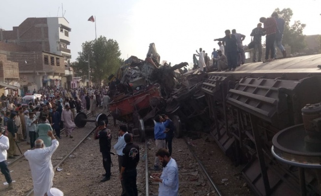 Pakistan’da tren kazası: 3 ölü