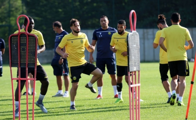 Malatyaspor&#039;da Özer Özdemir ilk antrenmanına çıktı