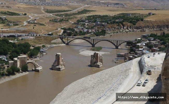 Tarihi Hasankeyf Kalesi'ne tekneyle ulaşılacak