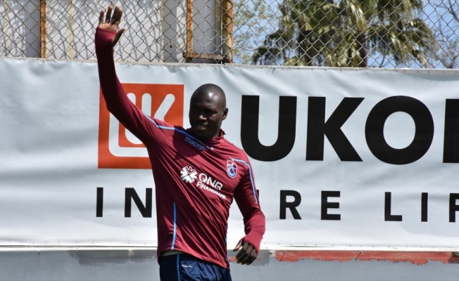 Trabzonspor'da Zargo Toure'nin sözleşmesi feshedildi