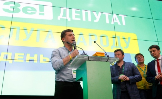 Ukrayna&#039;daki seçimde Zelenskiy&#039;in partisi önde