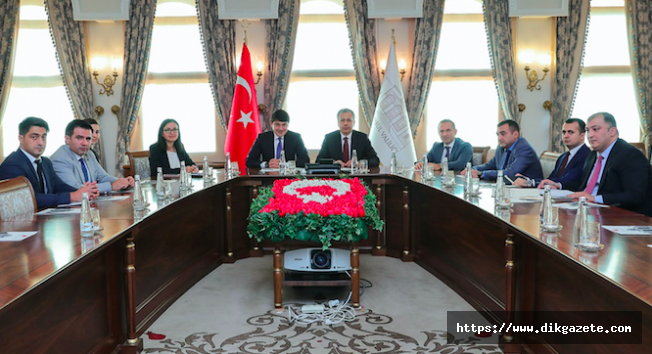 Azerbaycan Diaspora Komitesi Başkanı Muradov, İstanbul Valisi ile Azerbaycanlıların sorunlarını görüştü