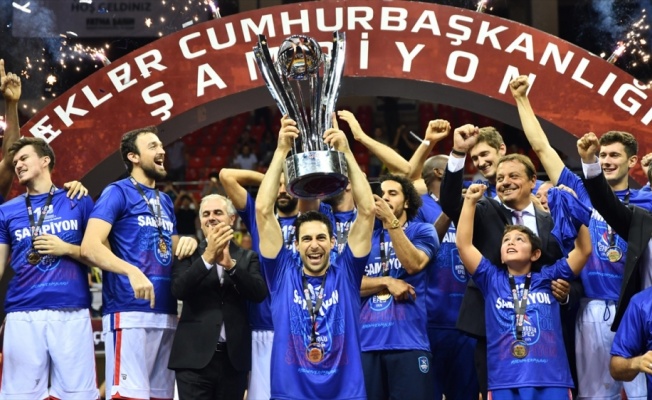 Cumhurbaşkanlığı Kupası'nın sahibi Anadolu Efes