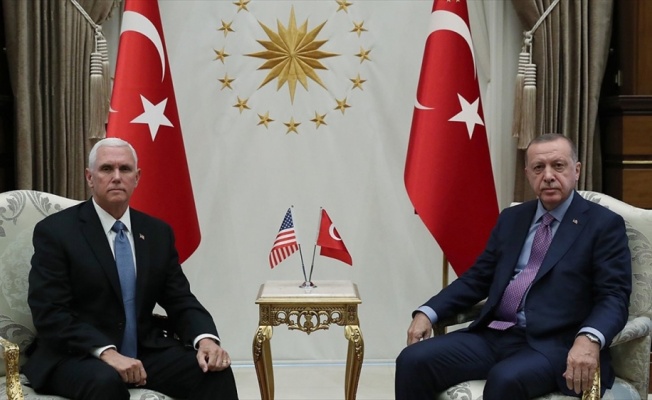 Cumhurbaşkanı Erdoğan ABD Başkan Yardımcısı Pence'i kabul etti