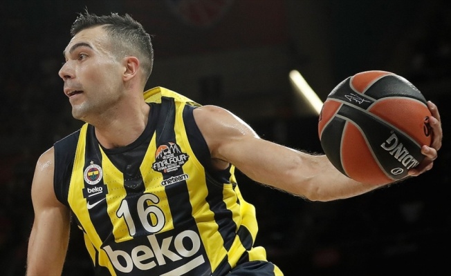 Sloukas son 10 yılın en iyilerine aday