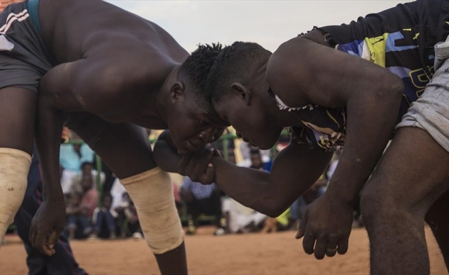 Sudan kültürünün kadim geleneği: Nuba güreşleri