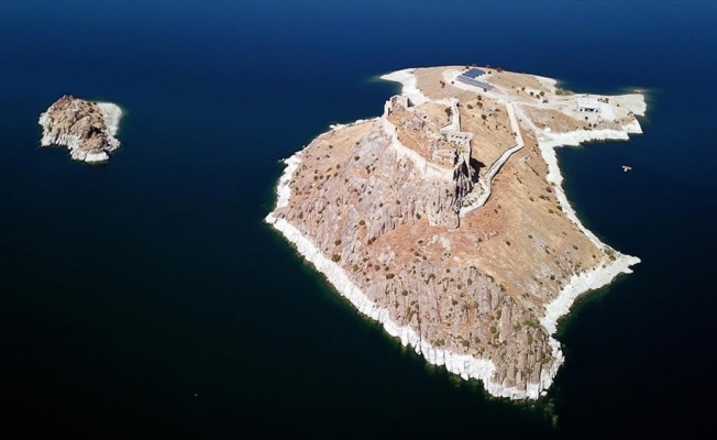 Tarihi Pertek Kalesi turistlerin uğrak yeri olacak