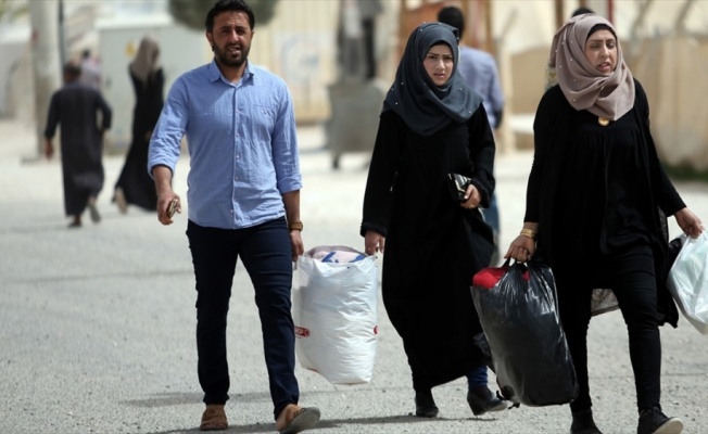 Tel Abyadlılar terörden kurtarılan ilçelerine dönmeye başladı