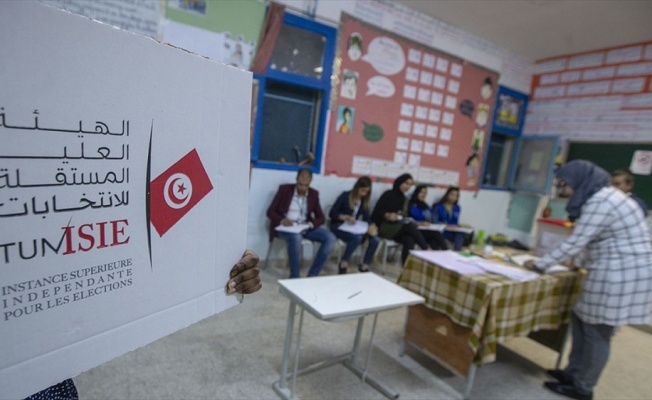 Tunus'ta parlamento seçiminin galibi Nahda Hareketi