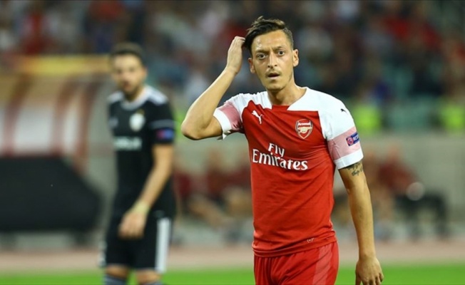 Mesut Özil'e saldıran kişiye 10 yıl hapis cezası verildi