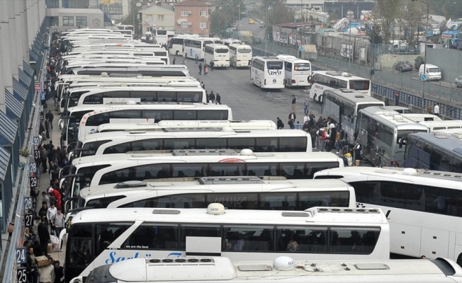 Turizm araçlarında yaş sınırı 12'ye yükseltildi