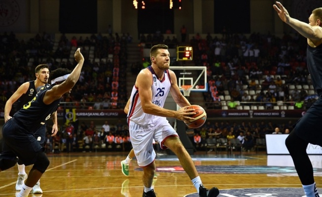 Avrupa basketbolunda 71'inci Türk derbisi