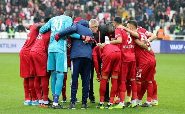 Sivasspor sezonun ilk yarısını lider kapattı