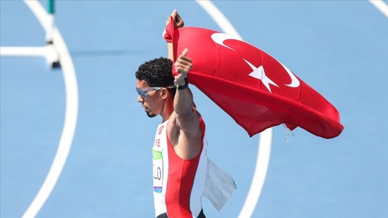 2020 Tokyo Olimpiyat Oyunları'nda milli atlet Yasmani Capello yarı finale yükseldi