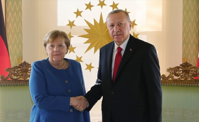 Erdoğan-Merkel görüşmesi başladı