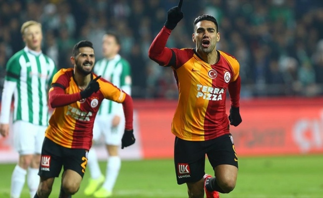 Falcao ve Emre Akbaba'dan muhteşem dönüş