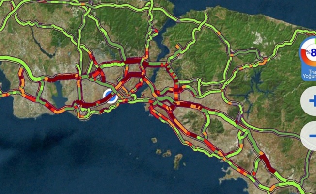 İstanbul'da trafik yoğunluğu yüzde 80'e ulaştı