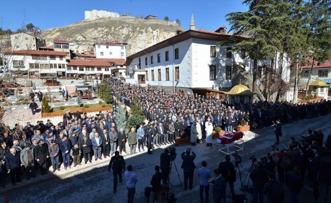 Almanya'daki ırkçı saldırıda ölen Saraçoğlu son yolculuğuna uğurlandı