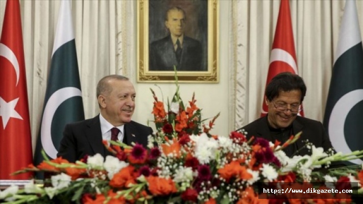 Erdoğan'ın Pakistan ziyareti ülke basınında geniş yer buldu