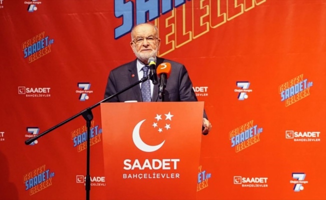 Karamollaoğlu, partisinin Bahçelievler 7. Olağan Kongresi'nde konuştu
