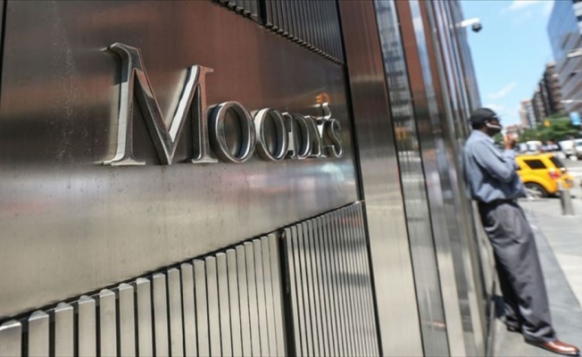 Moody’s Kovid-19 nedeniyle küresel büyüme tahminini düşürdü