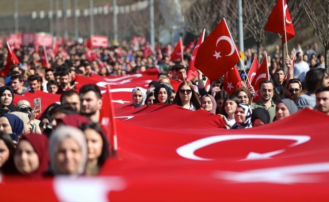 Türk halkının kalbi İdlib'de Mehmetçikle beraber