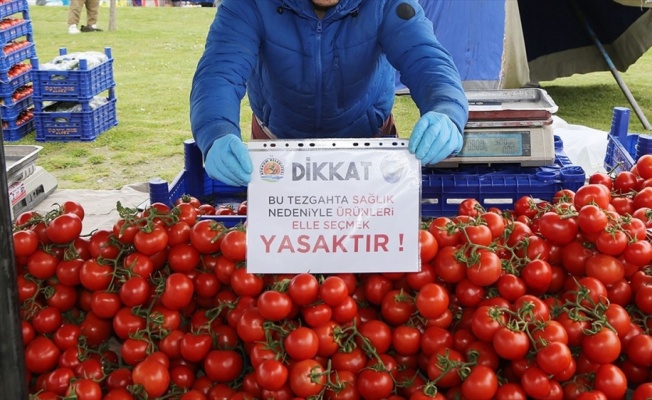 Pazarcılardan vatandaşa 'seçmece yasağına uyun' mesajı