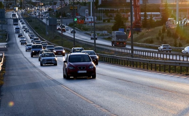 Trafiğe 3 ayda 219 bin 747 aracın kaydı yapıldı