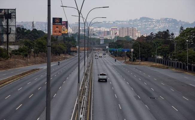 Venezuela akaryakıtsız kalmamak için İran'dan yardım istedi