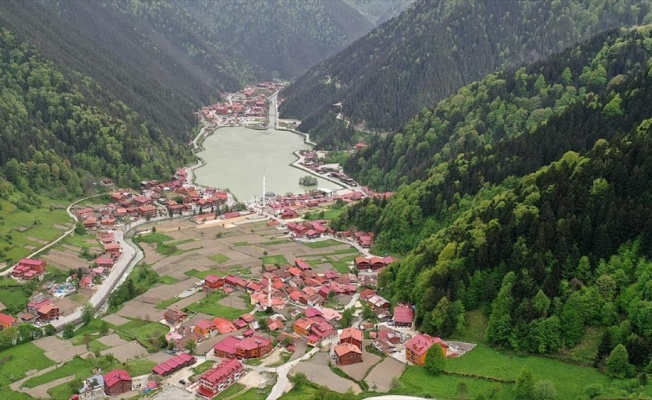 Dünyaca ünlü turizm merkezi Uzungöl'de Kovid-19 sessizliği