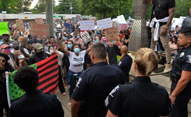 Siyahi Amerikalı Floyd'un öldürülmesine yönelik protestolar 4. gününde