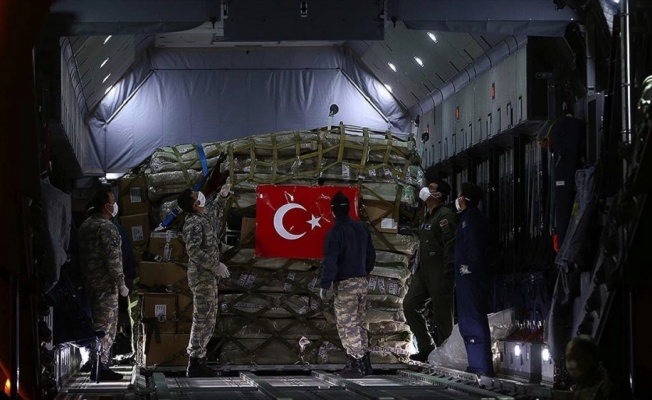 Türkiye'nin tıbbi yardım malzemeleri Somali'ye ulaştı