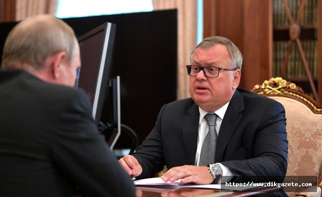 VTB Başkanı Kostin, hükümete kamu borcunu 6 trilyon rubleye çıkarmasını tavsiye etti